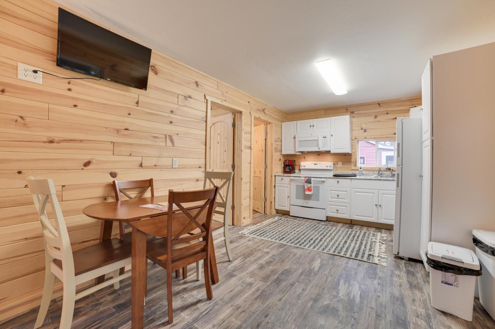 Scenic Evans Hideaway Steps To Lake Huron! Oscoda Exterior foto